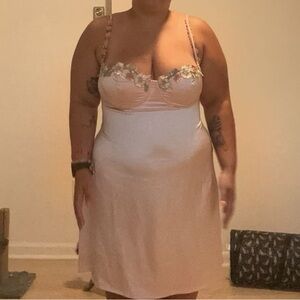 PINK SATIN DRESS WITH FLOWER DETAILS